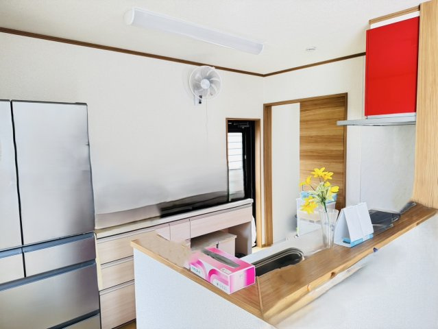 焼津市　石津　中古住宅　平屋建て　２LDＫのキッチン|リビングの様子も見れるカウンターキッチン♪