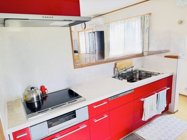 焼津市　石津　中古住宅　平屋建て　２LDＫのキッチン|IHクッキングヒーター♪