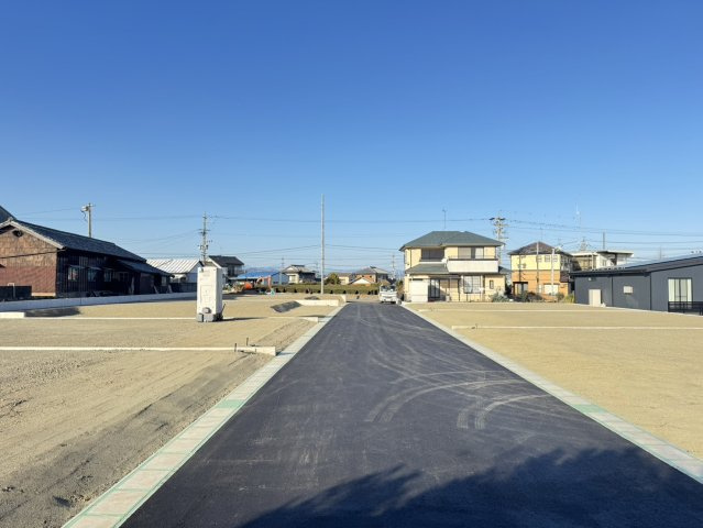 島田市　阪本　分譲地　全7区画　①の前面道路含む現地写真