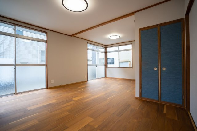 藤枝市　藤岡４丁目　中古住宅　３LDKの洋室