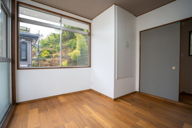 藤枝市　藤岡４丁目　中古住宅　３LDKの洋室