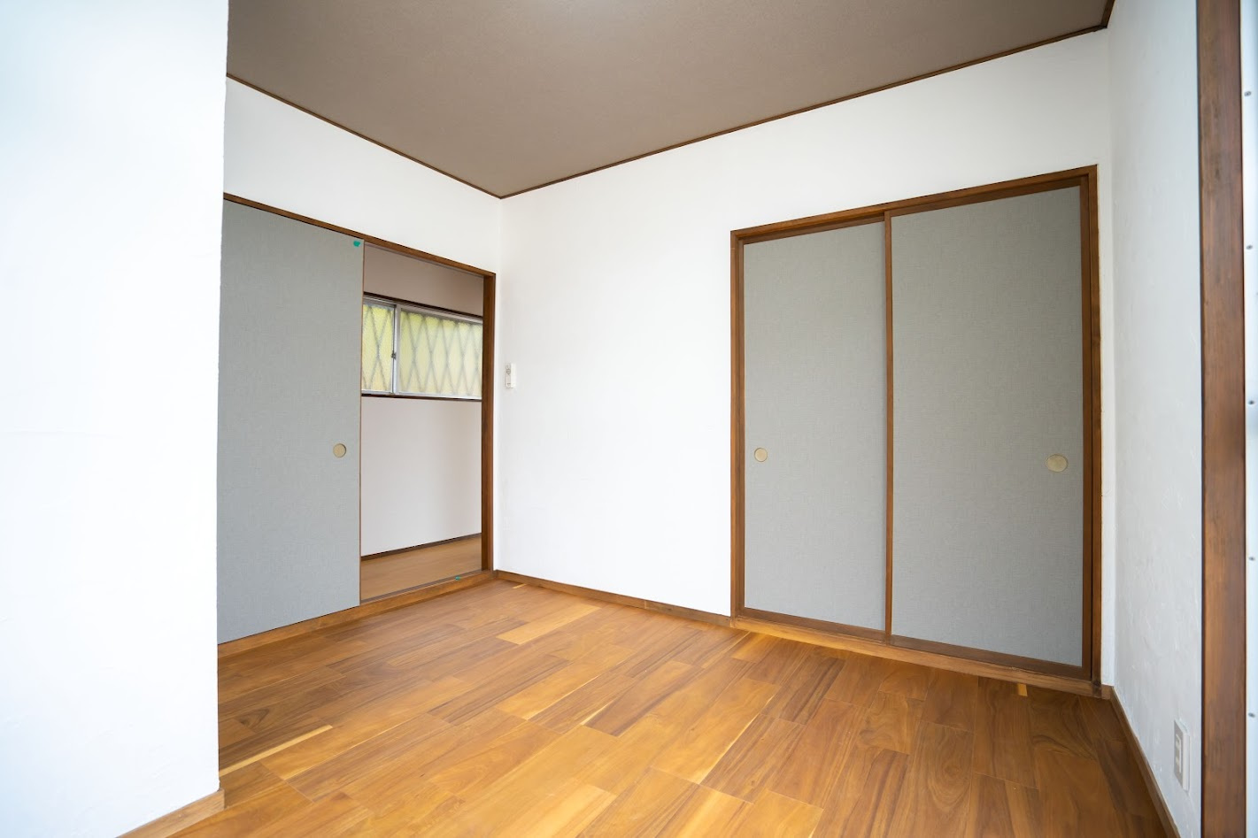 藤枝市　藤岡４丁目　中古住宅　３LDKの洋室