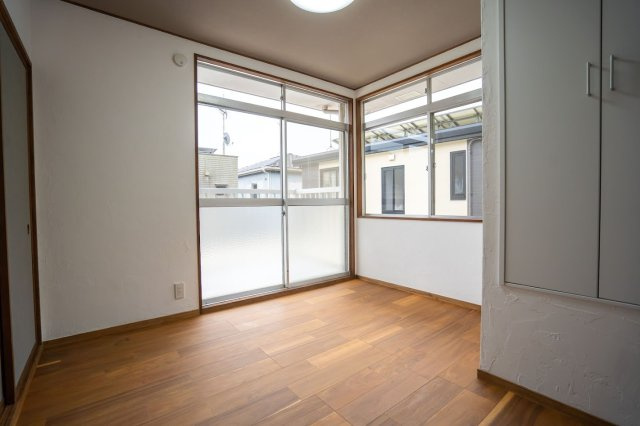 藤枝市　藤岡４丁目　中古住宅　３LDKの洋室