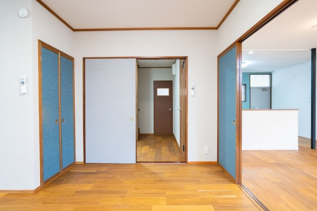 藤枝市　藤岡４丁目　中古住宅　３LDKの洋室