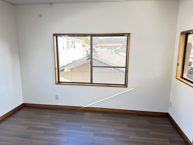 焼津市　坂本　中古住宅　5SLDKの洋室