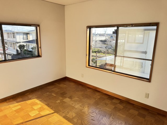 焼津市　坂本　中古住宅　5SLDKの洋室