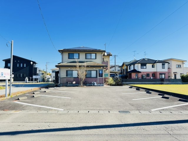 藤枝市　青南町５丁目　治療所付中古住宅の駐車場
