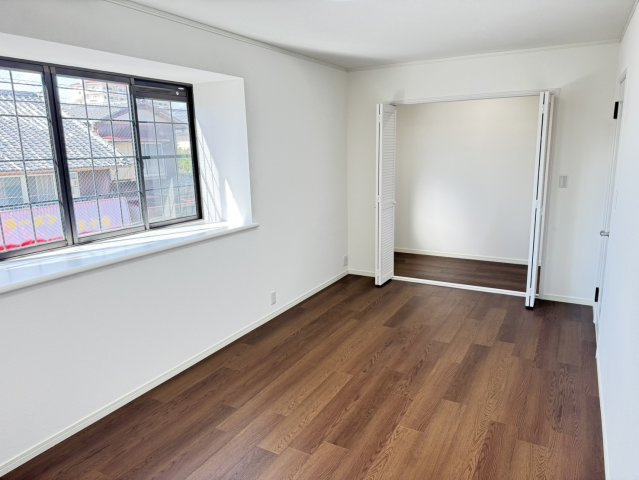 焼津市　本町３丁目　中古住宅　４LDKの洋室