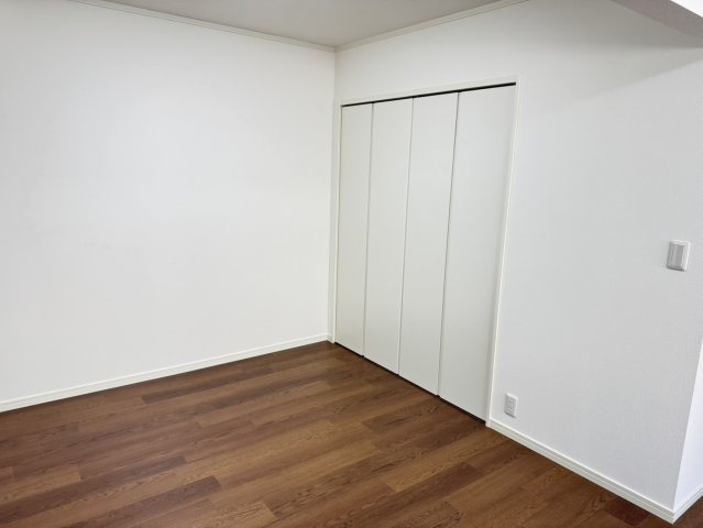 焼津市　本町３丁目　中古住宅　４LDKの洋室