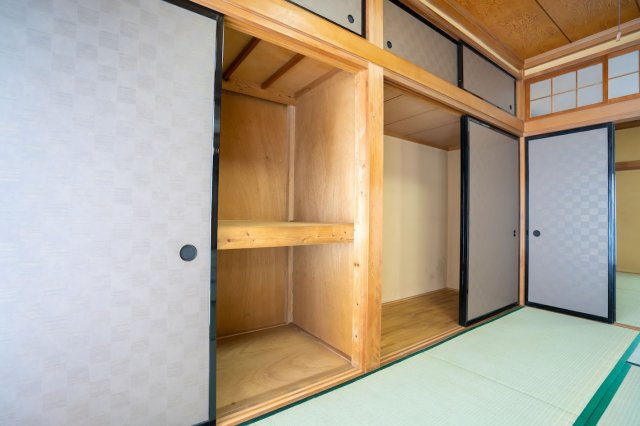 藤枝市　立花２丁目　中古住宅　3DK　平屋建ての和室