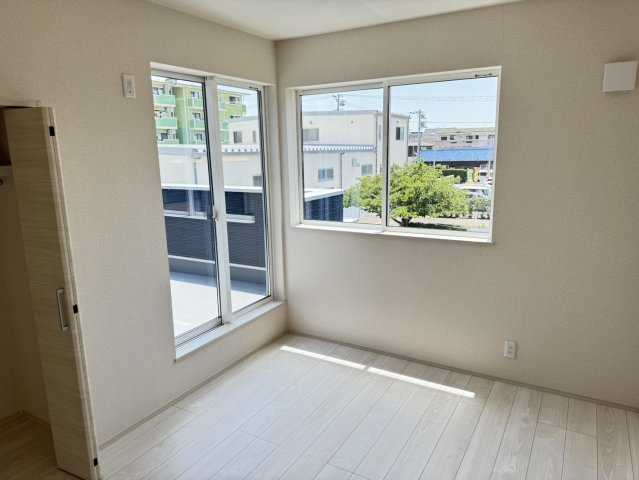 藤枝市　高柳１丁目４期　新築住宅　①号棟の洋室