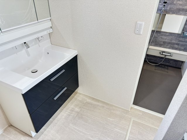 藤枝市　高柳１丁目４期　新築住宅　①号棟の洗面所