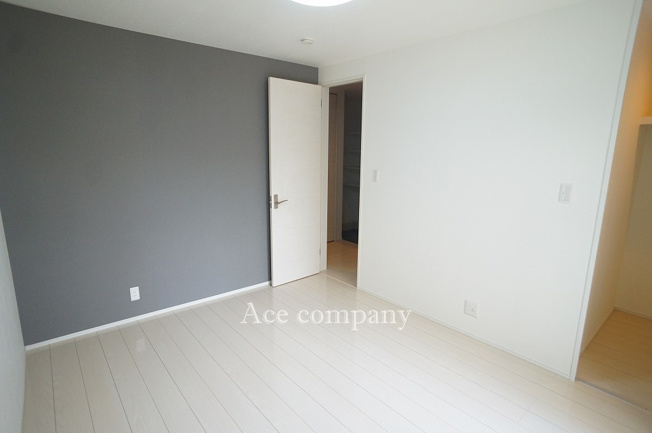 【寝室】 | 東大阪市森河内西2丁目 | 【1階：洋室】ウォークインクローゼット付きのお部屋です♪