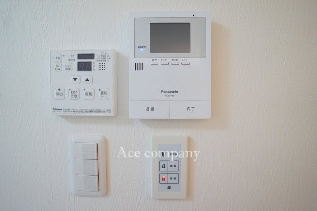 【内装】 | 東大阪市森河内西2丁目 | 【TVモニターホン☆】【玄関電子ーシステム☆】【給湯器パネル☆】