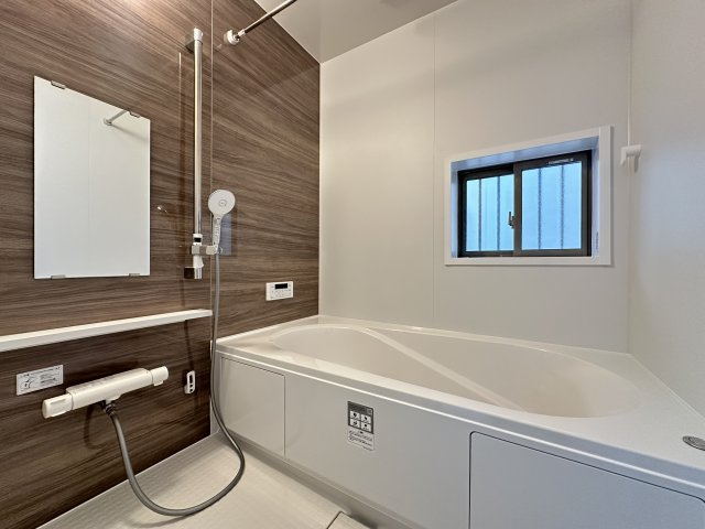 神戸市垂水区桃山台３丁目新築戸建１号棟の浴室