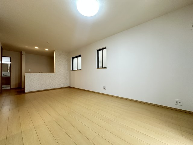 神戸市垂水区桃山台３丁目新築戸建１号棟の居間・リビング