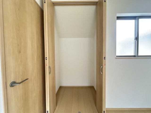 神戸市垂水区桃山台３丁目新築戸建１号棟の収納