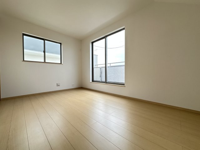 神戸市垂水区桃山台３丁目新築戸建１号棟の洋室