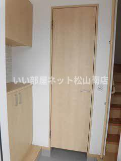 【玄関】 | エスポワール鷹子