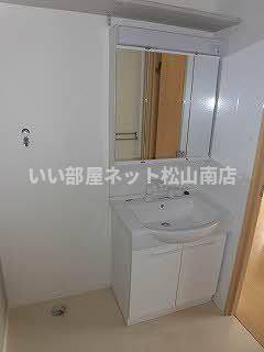 【洗面所】 | エスポワール鷹子