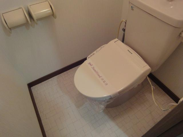 メゾン・ド・ファミーユのトイレ|シャワー付トイレ（イメージ）