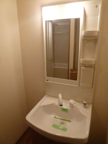 加古川市野口町古大内のアパートの洗面所|洗髪洗面化粧台