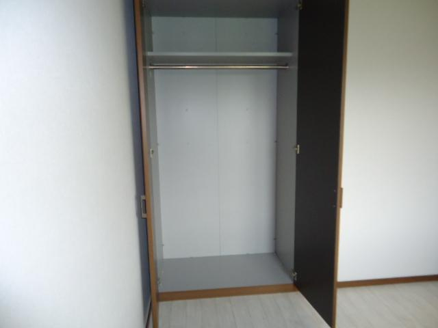 加古川市野口町良野のアパートの収納|クローゼット