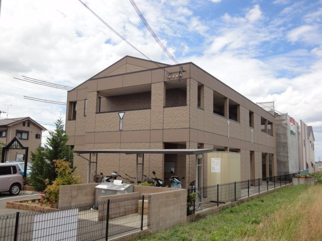 Ｓａｎｔａ　ＰｌａｃｅⅡの外観|外観写真（昼）