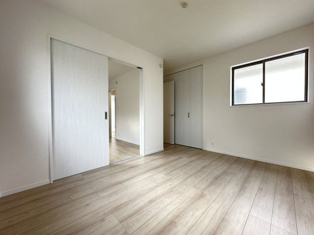 神戸市垂水区桃山台３丁目新築戸建２号棟の洋室