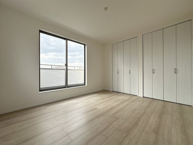 神戸市垂水区桃山台３丁目新築戸建２号棟の洋室