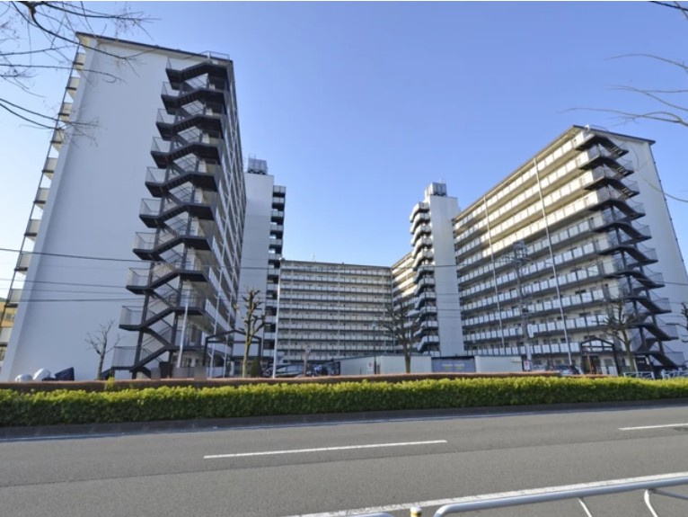 秀和めじろ台レジデンス