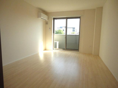 【内装】 | リバーサイドヒルズ | 洋室