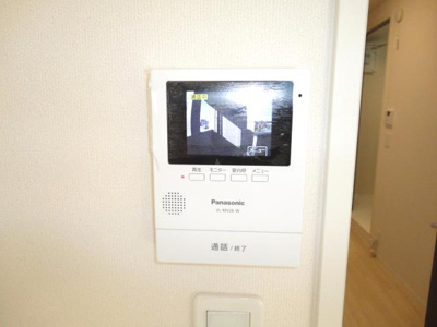 【内装】 | リバーサイドヒルズ | カメラ付インターホン
