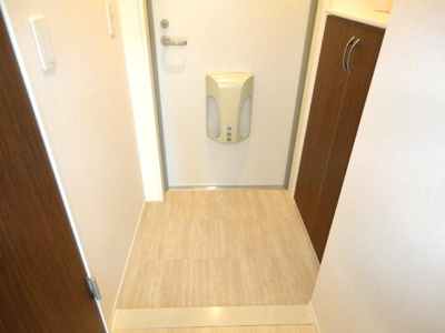 【玄関】 | リバーサイドヒルズ | 玄関