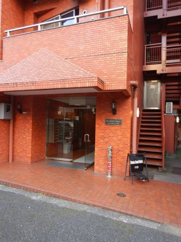 第32宮庭マンションのエントランス