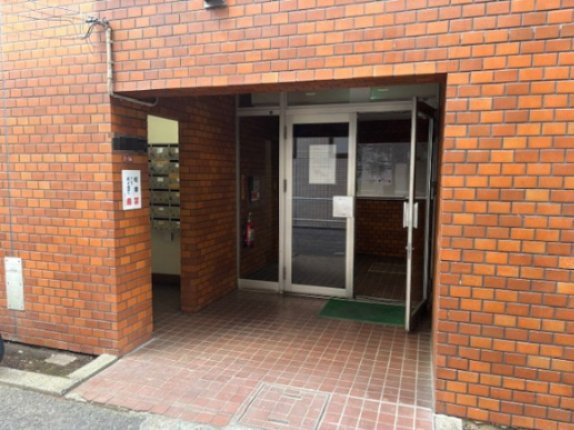 シャトー新高円寺のエントランス|エントランスです