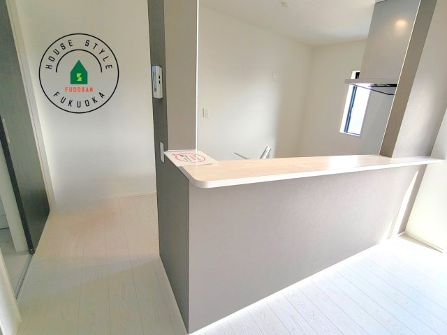 那珂川市今光8丁目第3-2棟（1号棟）の内観：施工例|キッチンから立ち込める香りが今日の料理を期待させます。