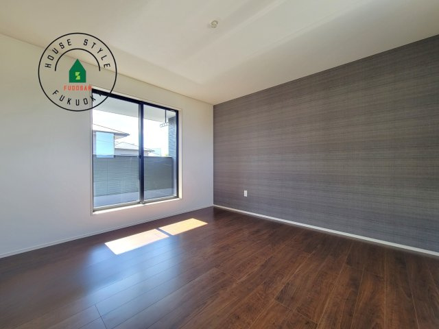 那珂川市今光8丁目第3-2棟（2号棟）の内観：施工例|主寝室には収納力に優れたクローゼットがありますので、お部屋もすっきり片付きます。