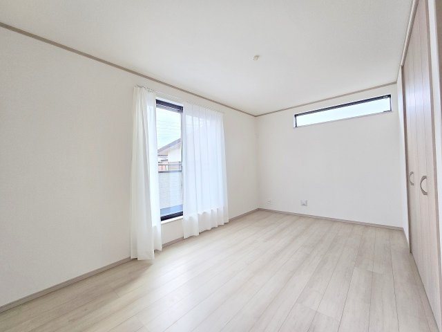 青梅市新町１丁目　全４棟の洋室