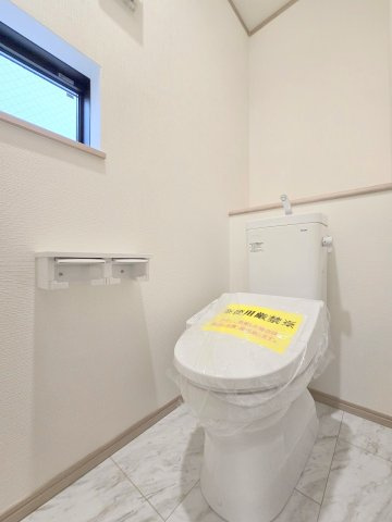 青梅市新町１丁目　全４棟のトイレ