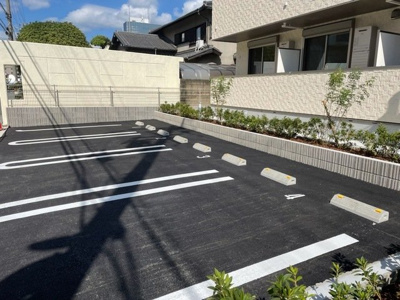 【駐車場】 | メゾンブリエ | 駐車場完備です