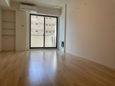 【居間・リビング】 | メゾンブリエ | こちらの居間で趣味の時間をお楽しみください