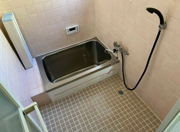 木賀本郷町東１２６－５貸家の浴室