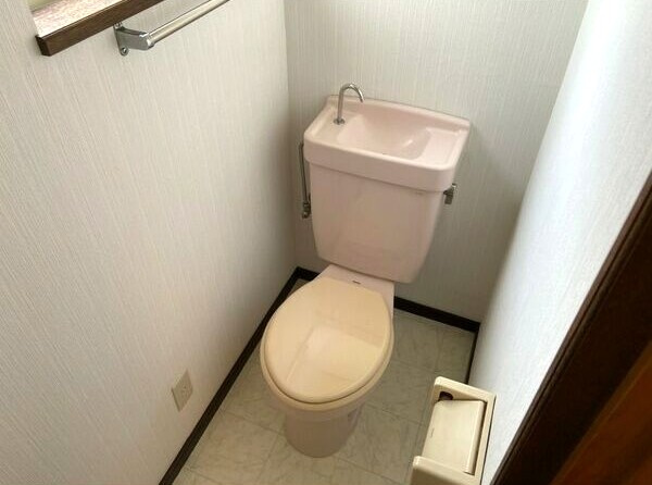 木賀本郷町東１２６－５貸家のトイレ