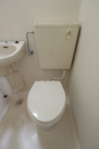 清潔感のあるトイレです
