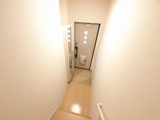 【玄関】 | アイーダ・メイカ | 落ち着いた玄関です