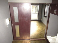 洋室とキッチンの仕切り　前回募集時／2021年8月の写真