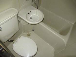 トイレ　前回募集時の写真／2021年8月の写真