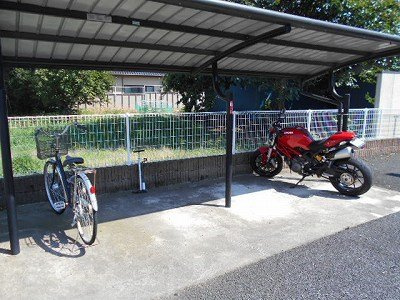 屋根付き駐輪場