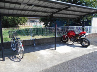 屋根付き駐輪場